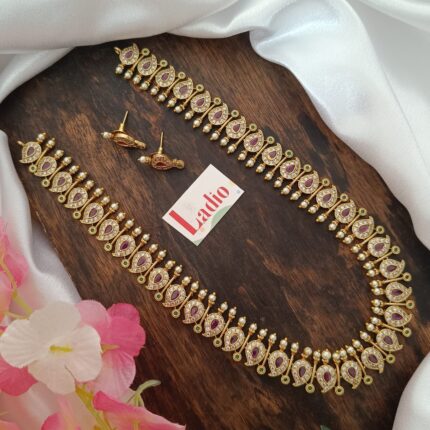 Mango Motif with Pearl Highlights