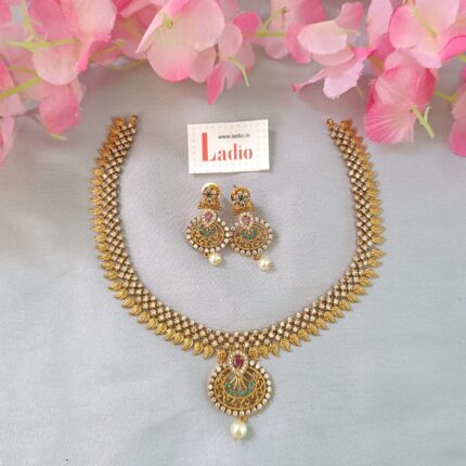 Royal Charm, Minimal Cost